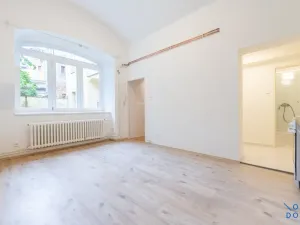 Pronájem bytu 2+kk, Praha - Žižkov, Husitská, 40 m2