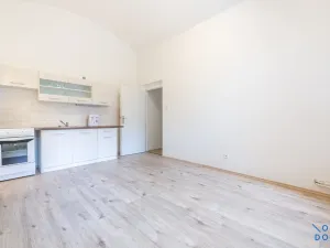Pronájem bytu 2+kk, Praha - Žižkov, Husitská, 40 m2