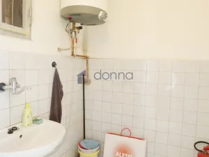 Pronájem obchodního prostoru, Praha, Štěpánská, 81 m2