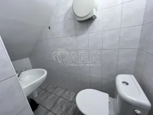 Pronájem obchodního prostoru, Beroun - Beroun-Centrum, Havlíčkova, 28 m2