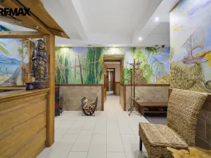 Prodej obchodního prostoru, Karlovy Vary, Jugoslávská, 410 m2