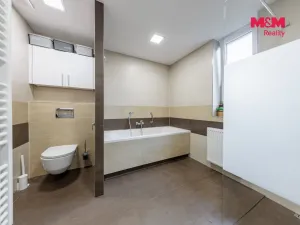 Prodej rodinného domu, Karlovy Vary - Dvory, V Lučinách, 330 m2