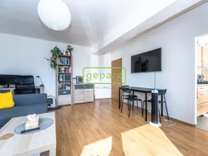 Prodej bytu 2+1, Roztoky, Masarykova, 54 m2
