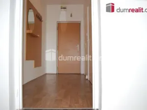 Pronájem bytu 1+1, Kralupy nad Vltavou - Lobeček, Předmostí, 34 m2