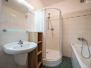 Pronájem bytu 3+kk, Brno, Högrova, 736 m2