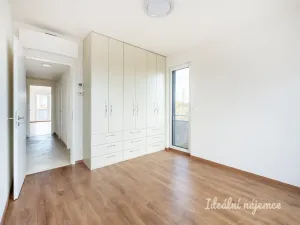Pronájem bytu 2+kk, Praha - Střížkov, Bešťákova, 65 m2