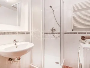 Pronájem bytu 1+kk, Praha - Hlubočepy, Werichova, 28 m2