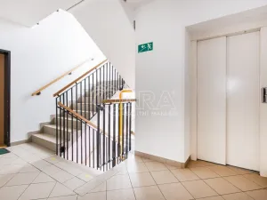 Pronájem bytu 1+kk, Praha - Hlubočepy, Werichova, 28 m2