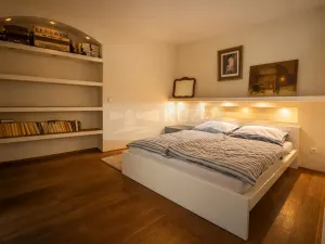 Pronájem bytu 2+kk, Praha - Nové Město, Senovážné náměstí, 83 m2