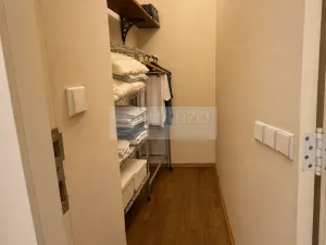 Pronájem bytu 2+kk, Praha - Nové Město, Senovážné náměstí, 83 m2