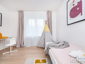 Prodej bytu 3+kk, Praha - Holešovice, Komunardů, 87 m2