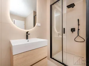 Prodej bytu 3+kk, Praha - Holešovice, Komunardů, 87 m2
