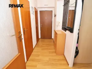 Prodej bytu 3+kk, Pardubice, Semtínská, 71 m2