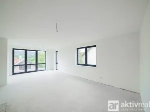 Prodej rodinného domu, Jevany, Na Dubince, 248 m2