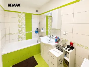 Prodej bytu 3+1, Břeclav, Na Valtické, 71 m2