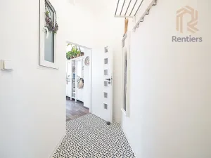Pronájem bytu 1+kk, Praha - Nusle, V Horkách, 32 m2