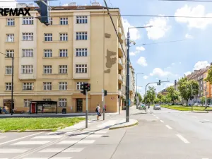 Pronájem bytu 2+kk, Praha - Bubeneč, Zelená, 52 m2