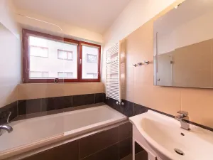 Pronájem bytu 3+kk, Praha - Záběhlice, Podle náhonu, 79 m2