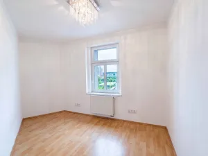 Pronájem kanceláře, Praha - Vysočany, Jandova, 69 m2
