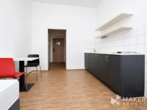 Pronájem bytu 1+kk, Praha - Smíchov, Křížová, 22 m2