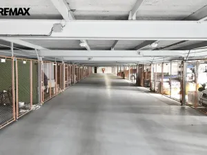Prodej garážového stání, Hradec Králové - Nový Hradec Králové, Mrštíkova, 26 m2