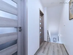 Prodej bytu 3+kk, Polerady, 85 m2