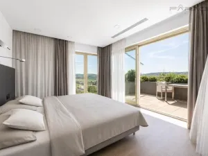 Prodej bytu 5+kk, Praha - Radotín, Zderazská, 260 m2