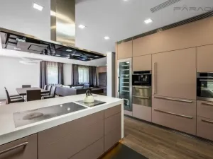 Prodej bytu 5+kk, Praha - Radotín, Zderazská, 260 m2