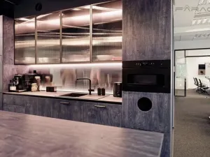 Pronájem kanceláře, Praha - Karlín, Rohanské nábřeží, 342 m2