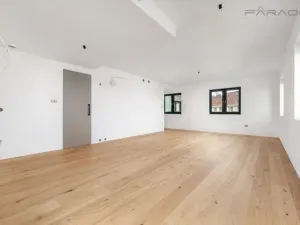 Prodej bytu 3+kk, Praha - Žižkov, Spojovací, 87 m2