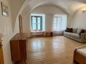 Pronájem kanceláře, Znojmo, Zelenářská, 84 m2
