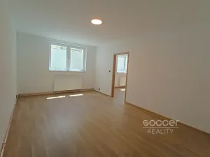Pronájem bytu 2+kk, Praha - Žižkov, Jeseniova, 71 m2