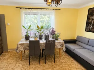 Prodej podílu 2/3 rodinného domu, Obecnice, 154 m2
