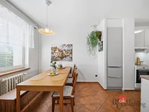 Prodej bytu 3+1, Lázně Bohdaneč, Za Školkou, 73 m2