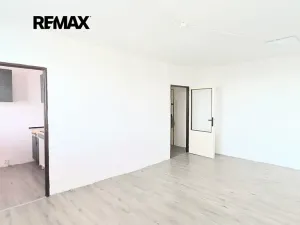 Pronájem bytu 1+1, Praha - Kobylisy, Košťálkova, 33 m2