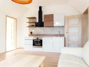 Prodej činžovního domu, Praha - Radotín, Prvomájová, 338 m2