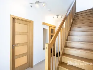 Pronájem bytu 2+kk, Praha - Holešovice, Tusarova, 64 m2