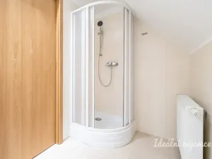 Pronájem bytu 2+kk, Praha - Holešovice, Tusarova, 64 m2