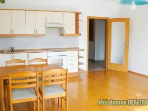 Pronájem bytu 2+kk, Praha - Kunratice, Merhoutova, 60 m2