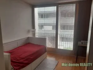 Pronájem bytu 2+kk, Praha - Žižkov, Jeseniova, 48 m2