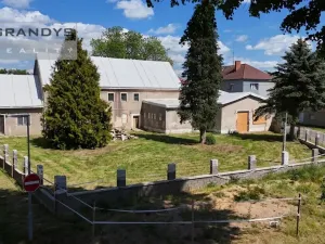 Prodej rodinného domu, Okna, 630 m2