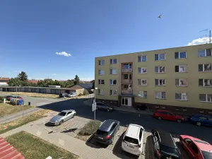 Pronájem bytu 2+1, Hrušovany u Brna, Sídliště, 58 m2
