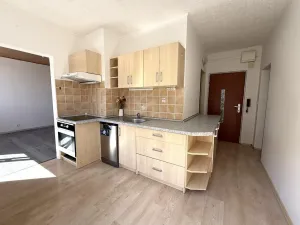 Pronájem bytu 2+1, Hrušovany u Brna, Sídliště, 58 m2