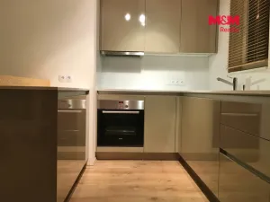Pronájem bytu 2+kk, Praha - Pitkovice, Penízovková, 58 m2