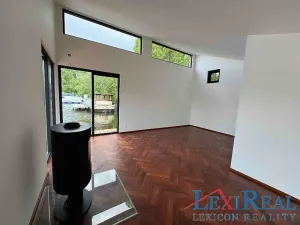Prodej mobilheimu, Praha - Holešovice, Sanderova, 126 m2