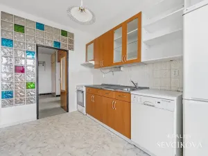 Prodej bytu 3+1, Hradec Králové, Na Občinách, 79 m2