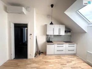 Pronájem bytu 1+kk, Dobřichovice, Pražská, 35 m2