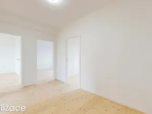 Prodej bytu 3+1, Hrušovany u Brna, Sídliště, 73 m2