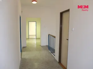 Pronájem kanceláře, Králův Dvůr, V Lukách, 200 m2