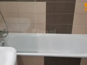 Pronájem bytu 3+1, Praha - Petrovice, Rezlerova, 73 m2